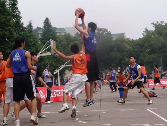 现尤为突出